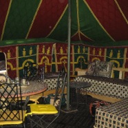 Table et chaises marocaines