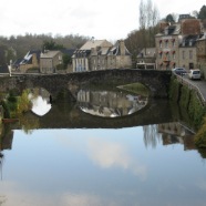 Dinan - le vieux pont sur la Rance